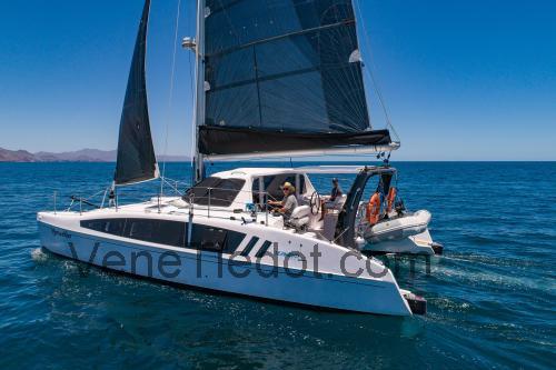 Tekniset tiedot ja arvostelut